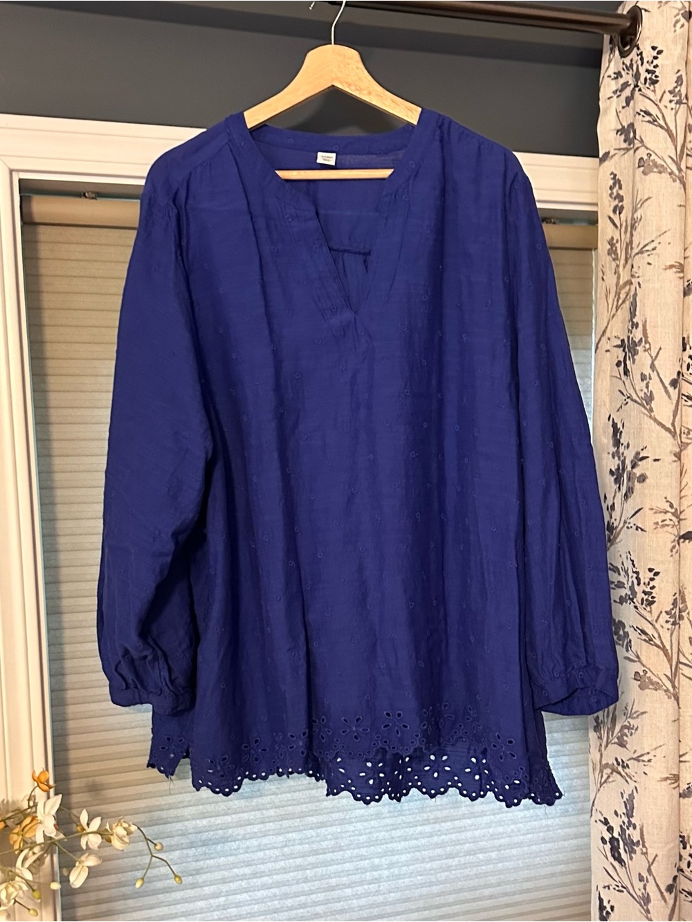 Old Navy Royal Blue Eyelet-Hem V-Neck Tunic
